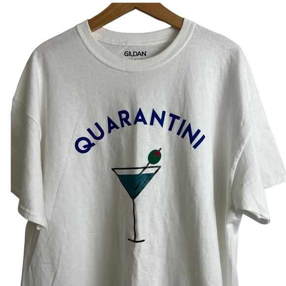 Quarantini Tee White Crisp Cotton Gildan Short Sleeve Graphic T Shirt Mens XL - Picture 2 of 7